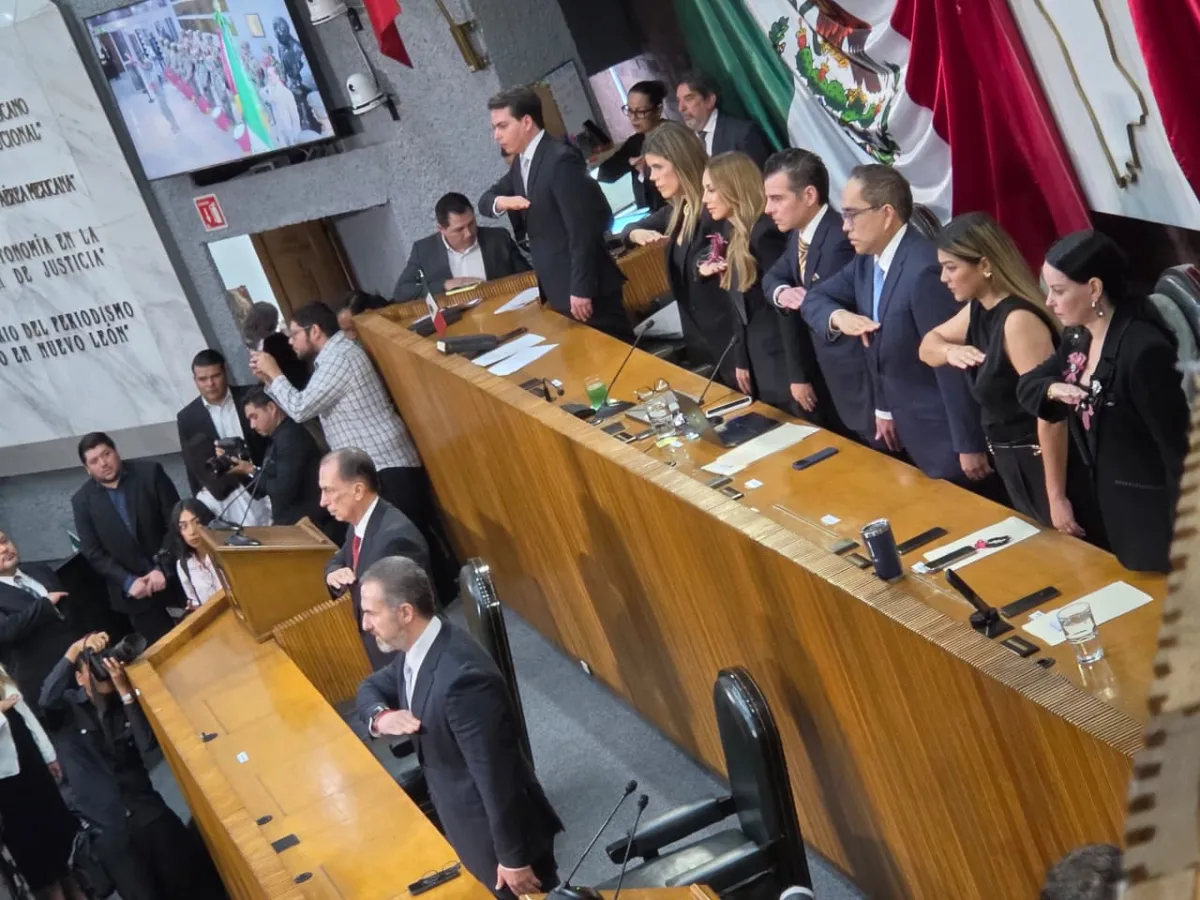Entrega Miguel Flores informe de Gobierno de Samuel García al Congreso