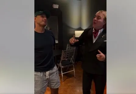 El dueto más esperado... Chicharito y Cristian Castro sorprenden cantando juntos "Volcán"