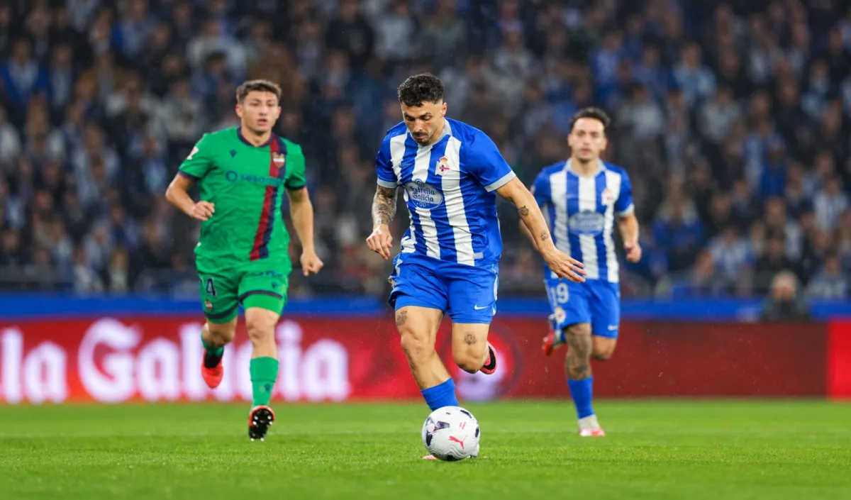 El Deportivo perdona al Levante y sigue sin encontrar el camino del triunfo