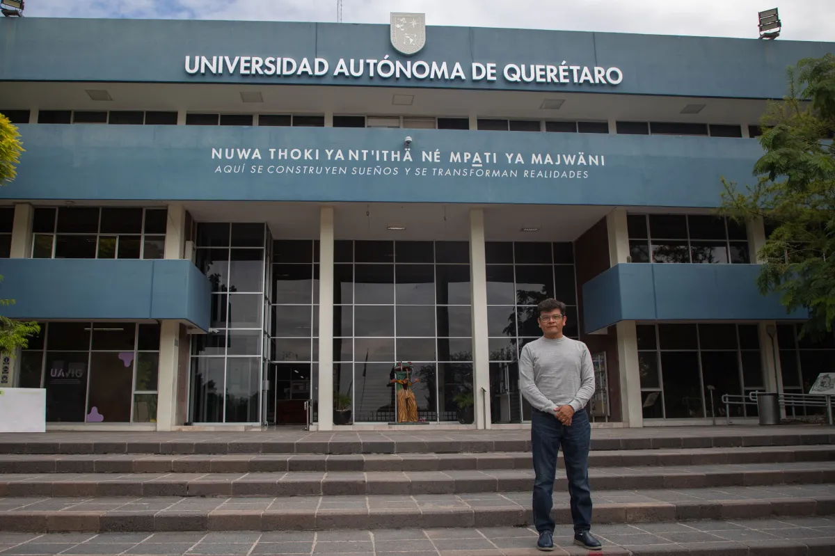 Analiza investigador UAQ extractos del árbol timbe para el control de la diabetes