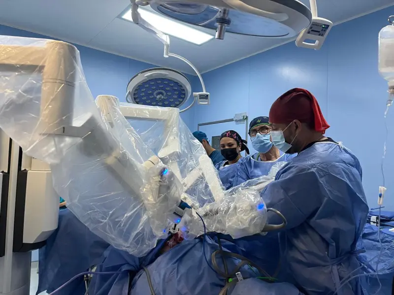 Hospital del ISSSTE en Saltillo realiza jornada de cirugía robótica contra el cáncer