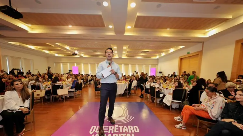 Reconoce Felipe Macías liderazgo de mujeres en el desarrollo de Querétaro