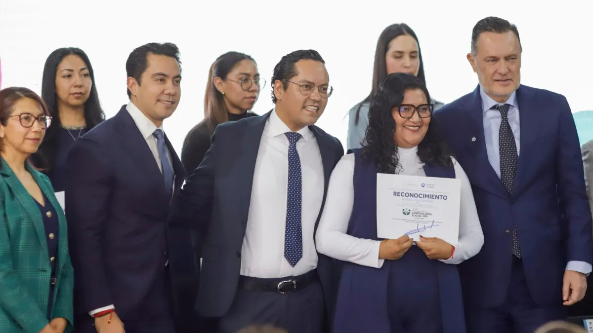 Chepe Guerrero y Mauricio Kuri entregan el Premio Nacional de Contraloría Social 2026