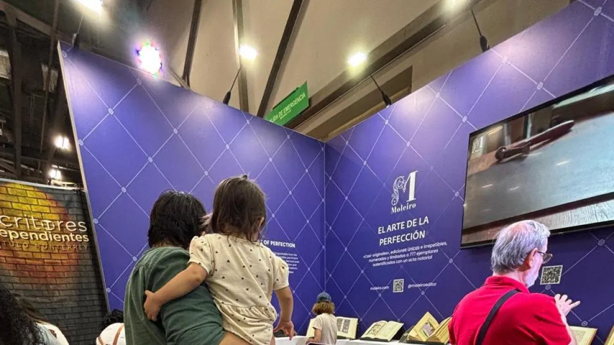 Moleiro lleva a la FIL Monterrey joyas bibliográficas de siglos pasados