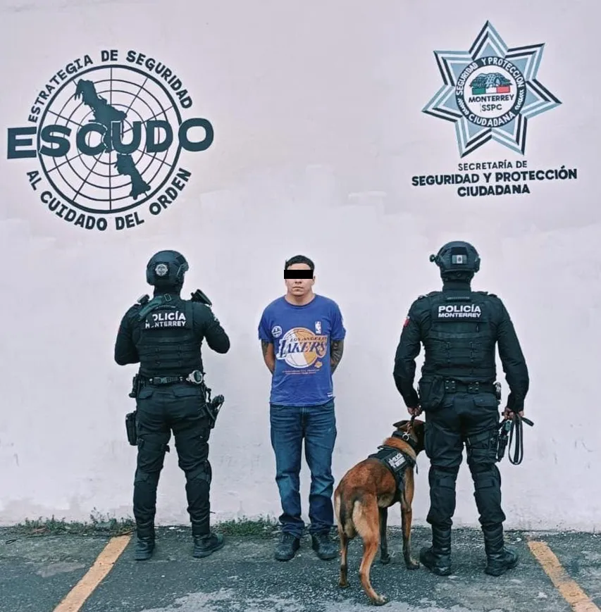 Detienen a joven con 20 dosis de presunta cocaína en piedra en Monterrey