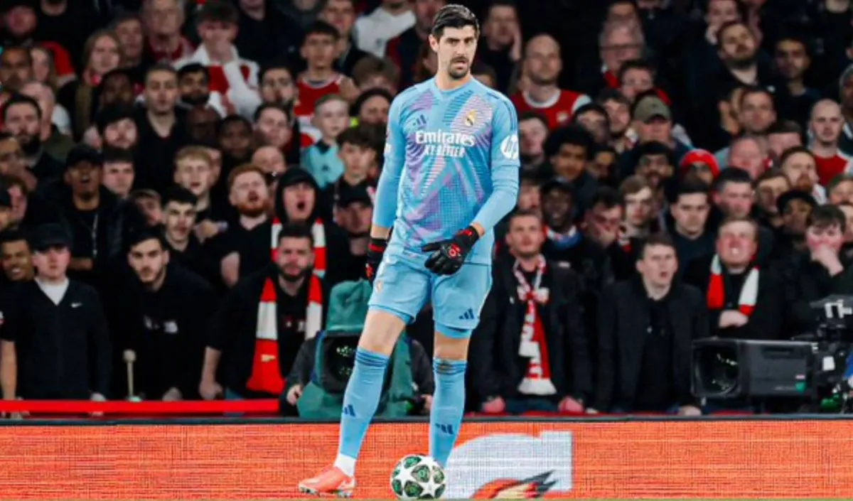 Courtois sostiene a un Real Madrid que cada vez defiende peor