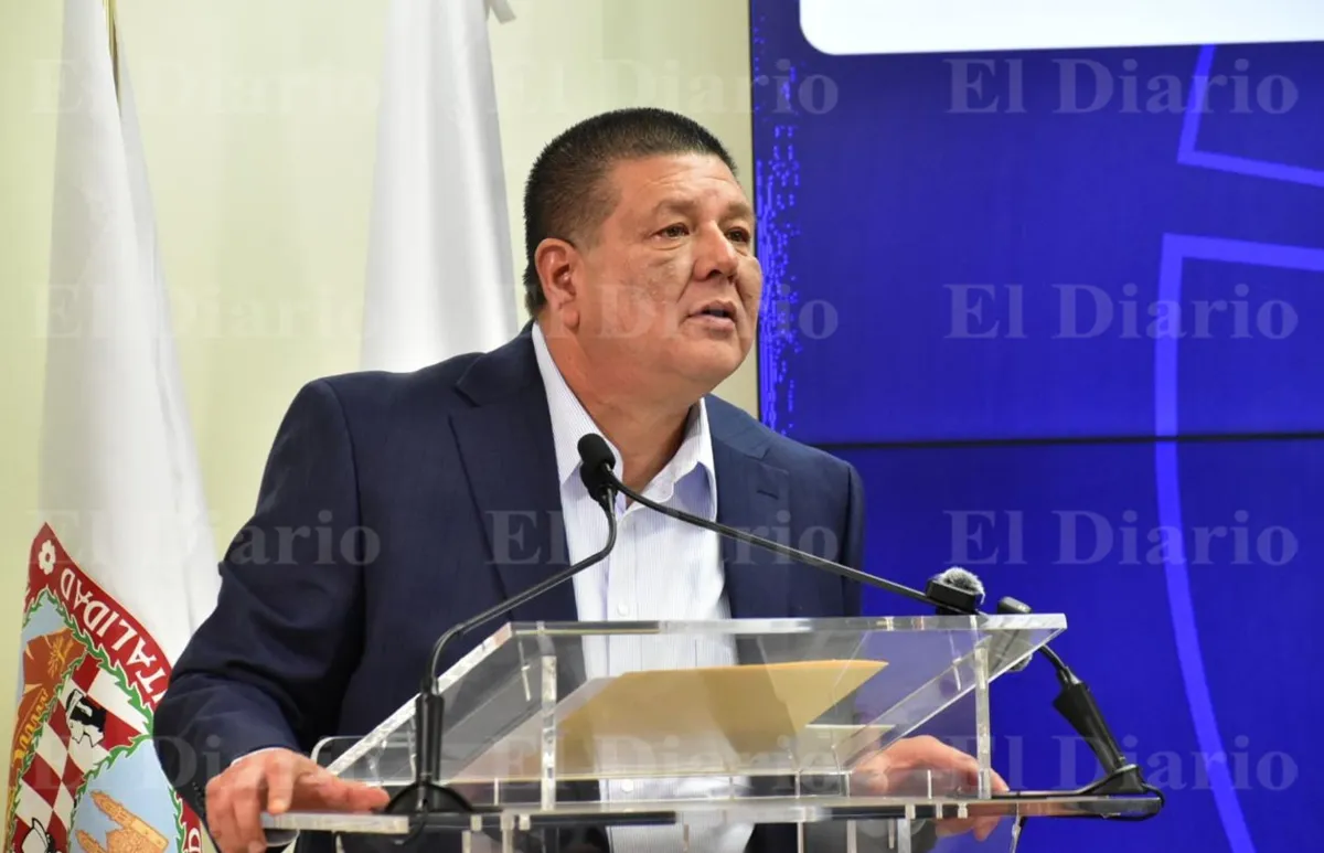 Tramitó Jáuregui amparo un día antes de declarar en FGR
