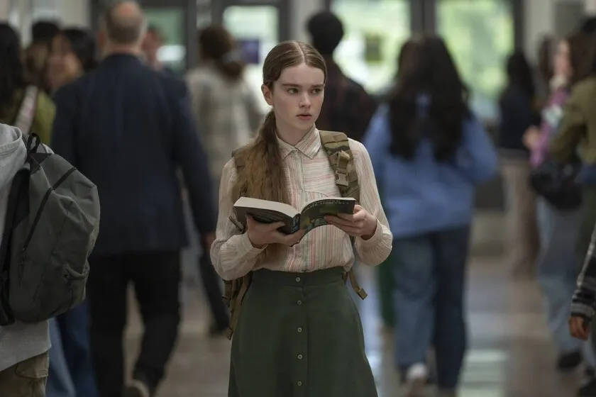 Mike Flanagan ha llenado 'Carrie' de referencias a otros clásicos del terror y la literatura y también esconde un guiño que conecta dos de sus proyectos