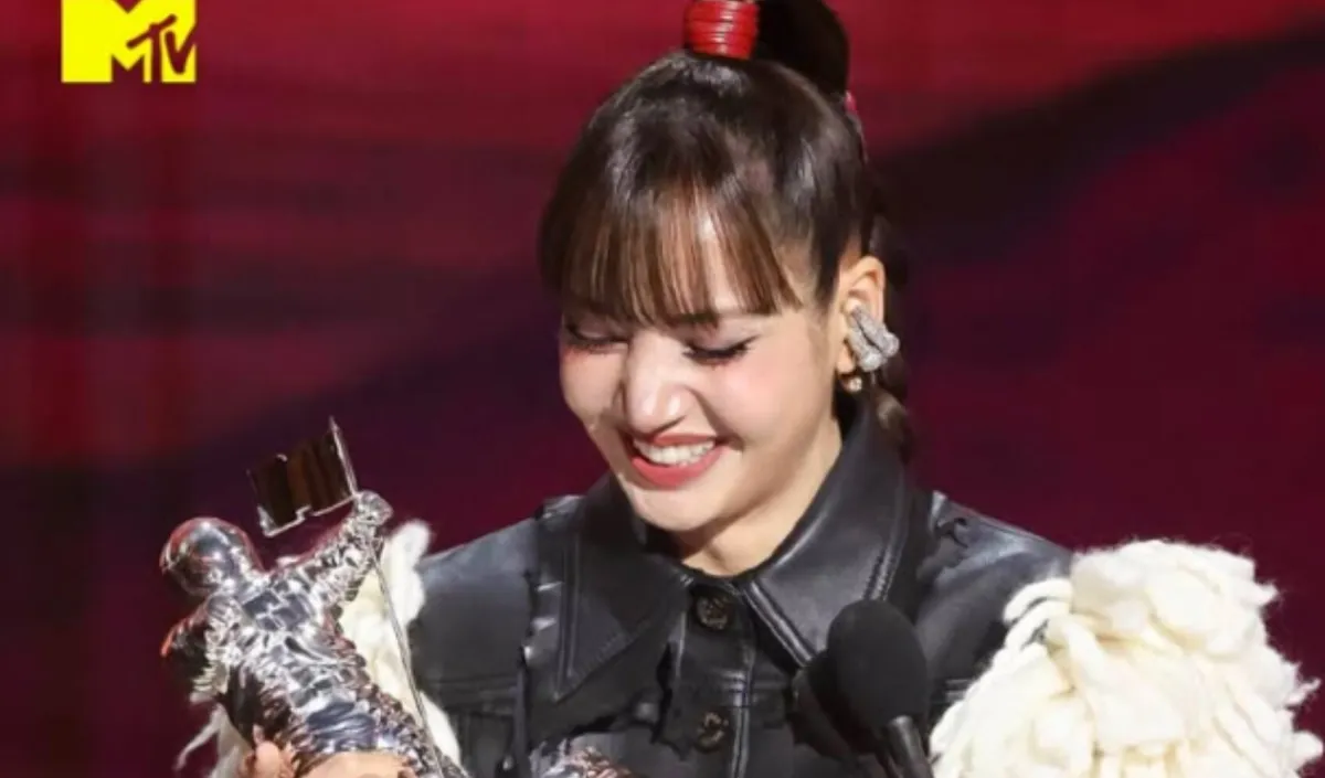 LISA hace historia en los VMAs 2026 al ganar Best Pop por Dream