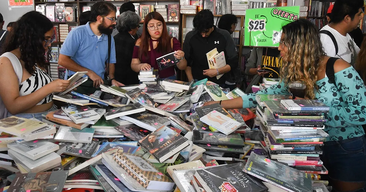 FIL Zócalo 2026 fortalece los clubes de lectura de la CDMX