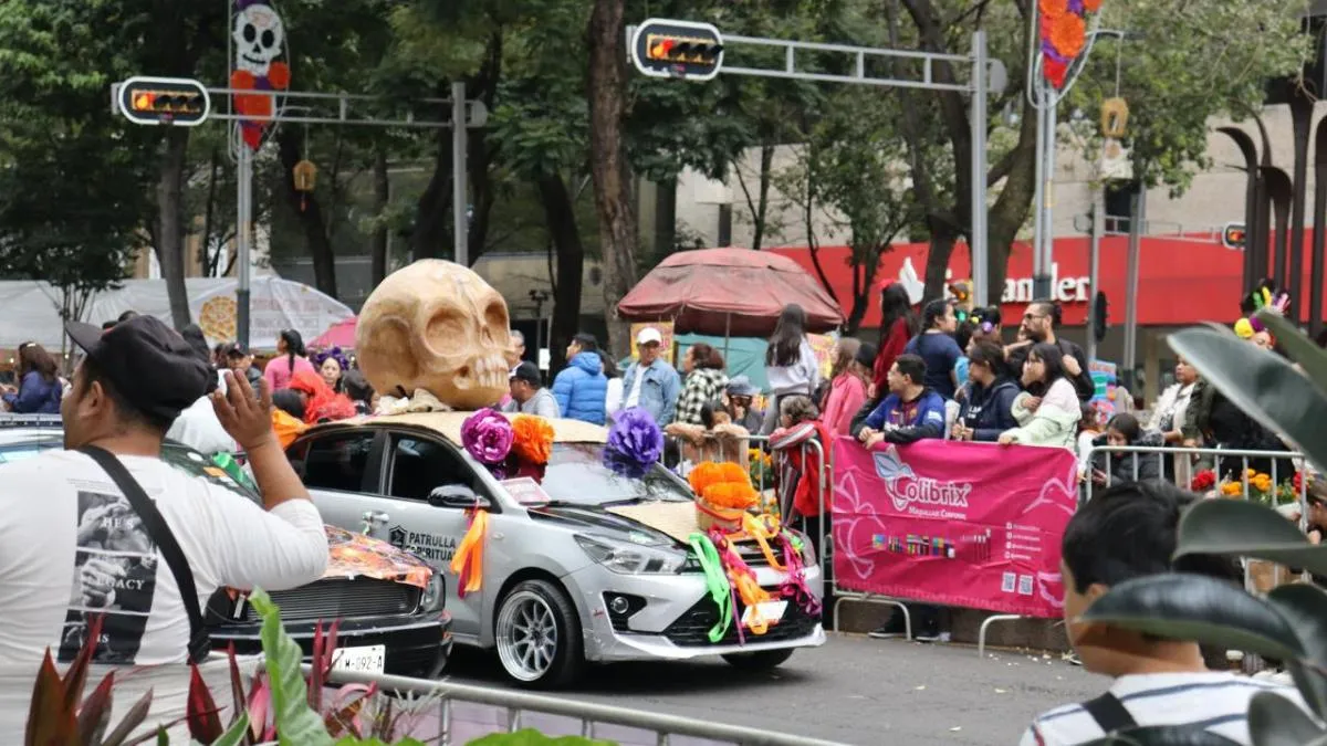 Color, música y memoria: 20 mil participantes deslumbran en la Mega Procesión de Catrinas