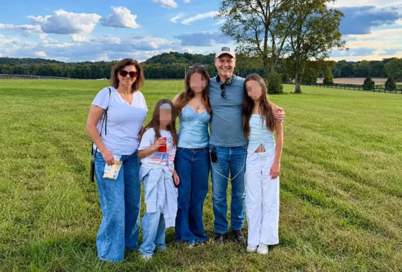 Revela forense causa de muerte de hija del actor Chad Lowe