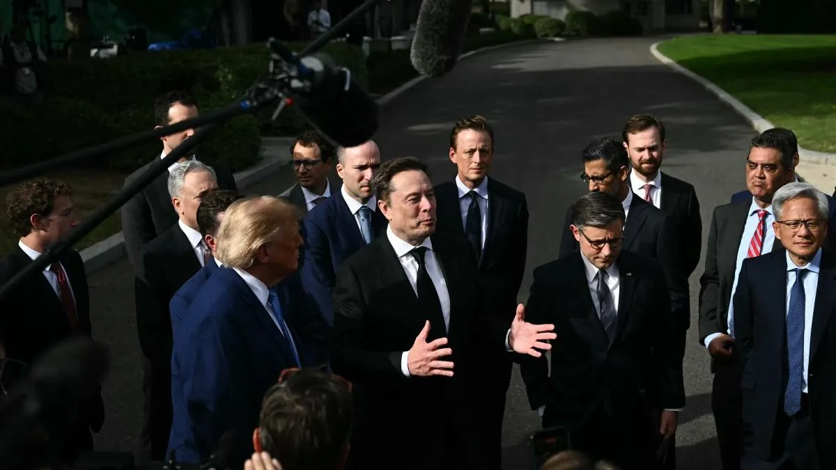 Trump concede medalla a Musk y otros directivos de tecnológicas