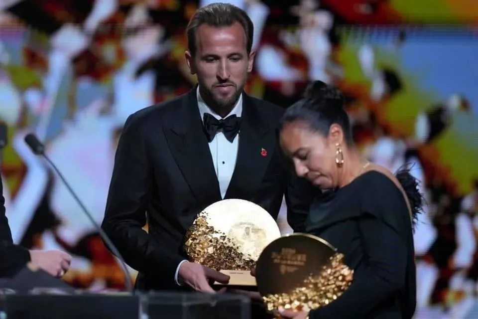 Charlyn Corral, Delantera del Año en el Balón de Oro