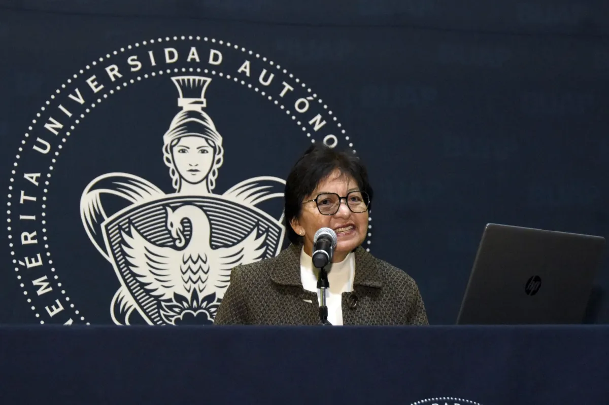 Advierte Lilia Cedillo sobre bacterias emergentes en mascotas