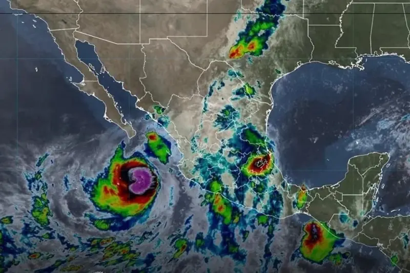 Aumenta 'Rachel' intensidad a huracán categoría 3