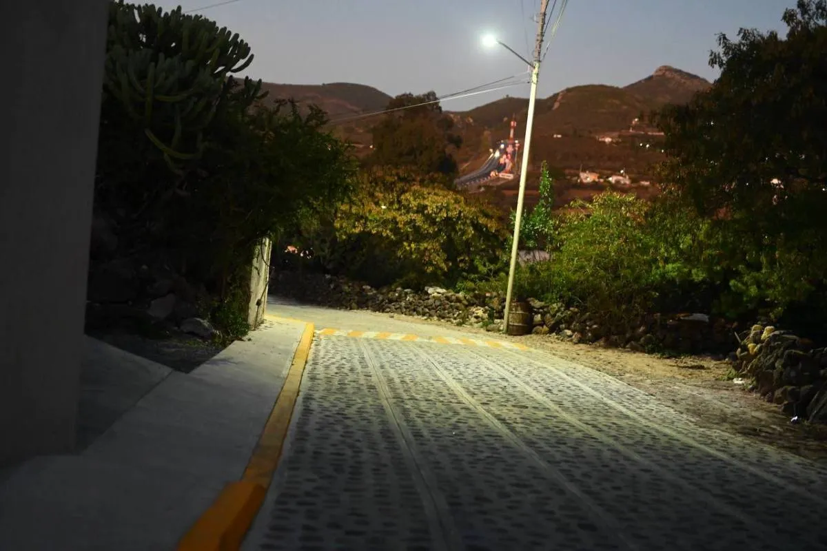 Jairo Morales entrega nueva calle en Buenavista