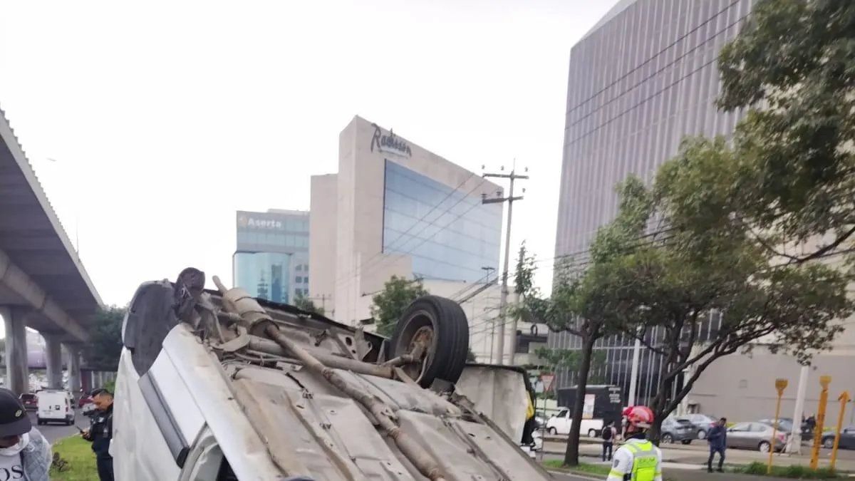 Atienden Bomberos de la CDMX más de 60 emergencias en 24 horas