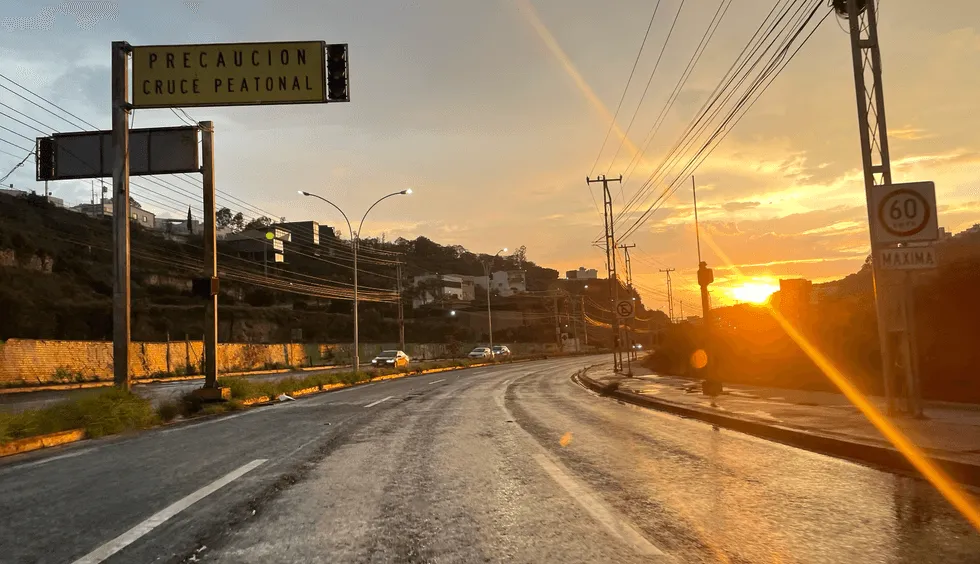 Chubascos y viento en Querétaro; Simon baja a categoría 1