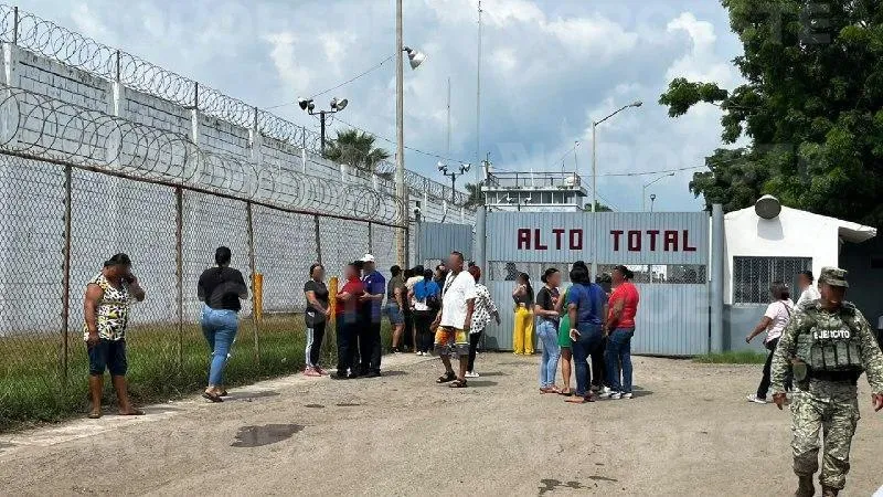 Permanecen hospitalizados cuatro heridos del Penal de Mazatlán