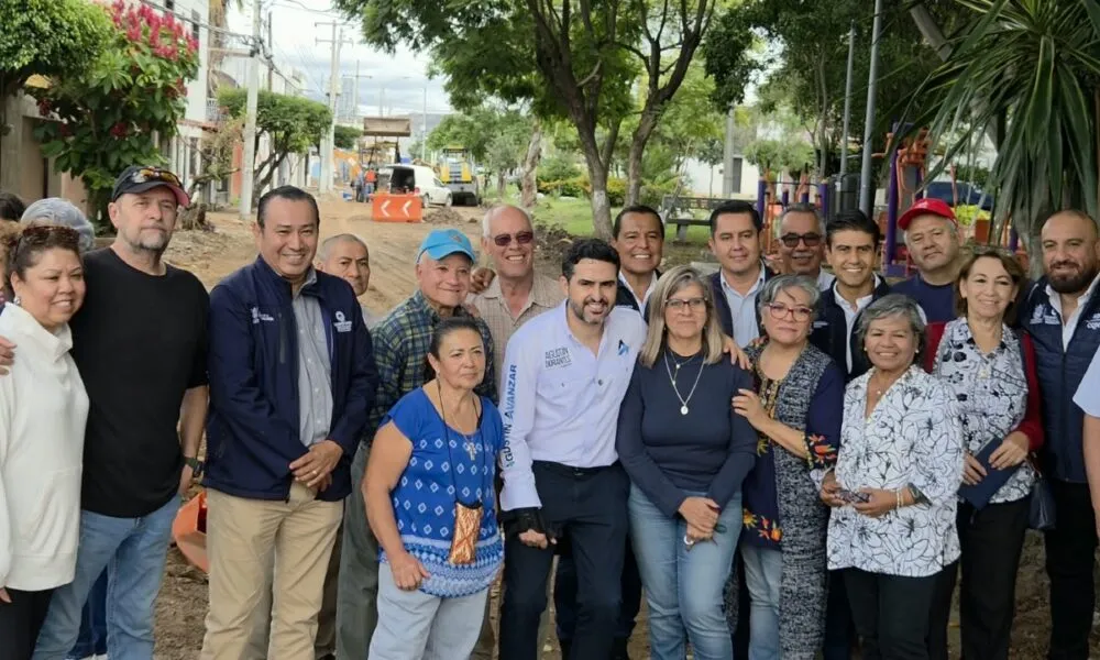 Acompaña Agustin Dorantes a vecinos de Valle Alameda en seguimiento de obras