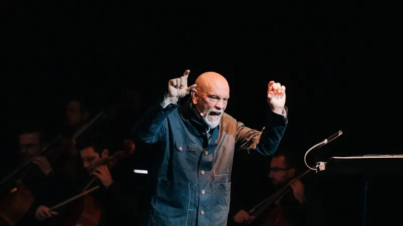 El ciego que gobierna el mundo.- John Malkovich