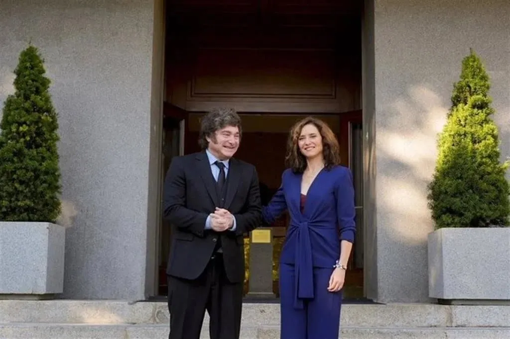 Ayuso, única dirigente del PP que recibe a Milei en Madrid