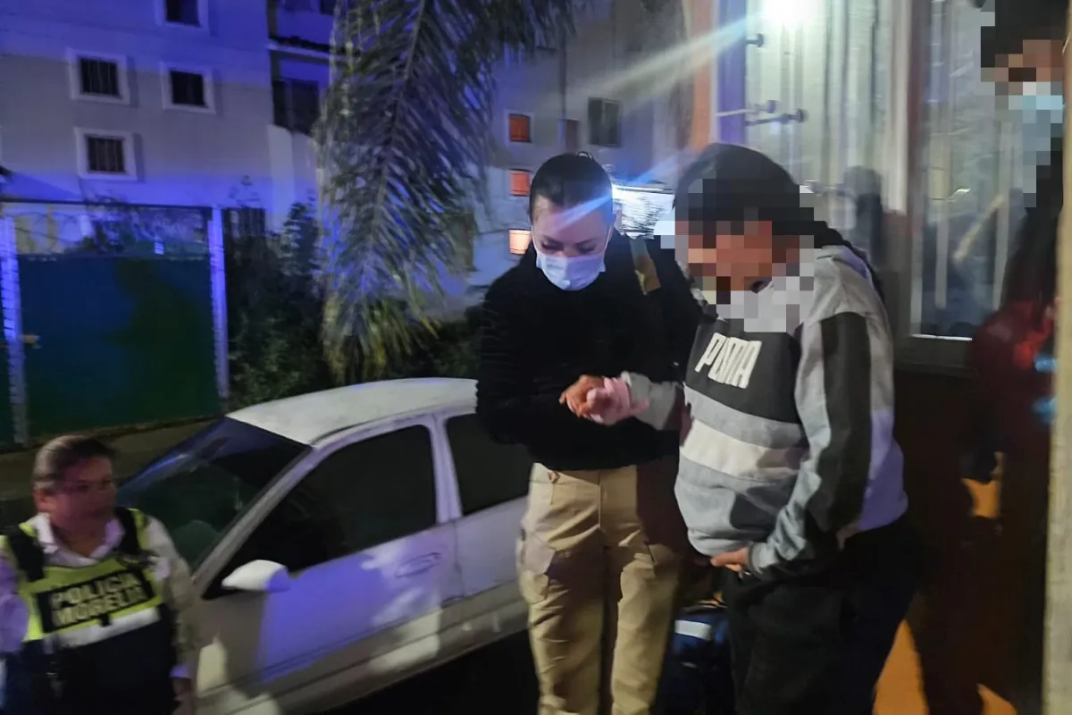 Auxilia Policía Morelia a joven en labor de parto en Villas del Pedregal