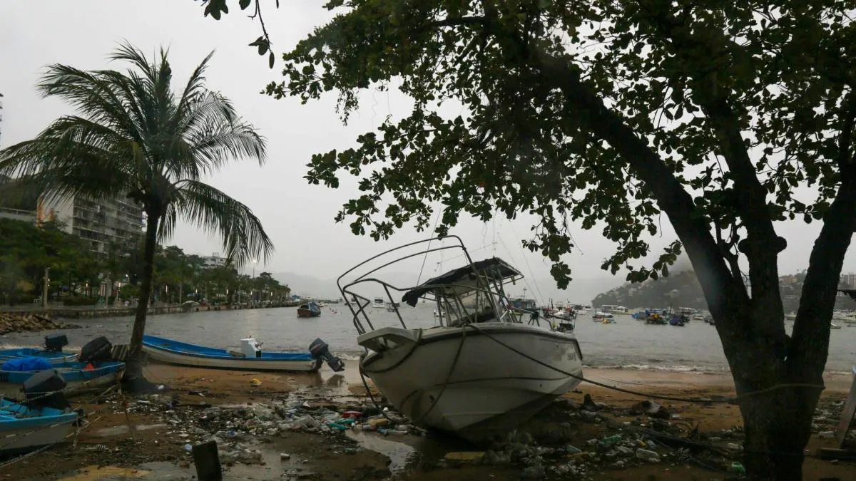 Huracán ‘Simón’ deja un muerto en Guerrero; reportan saldo blanco en tres estados