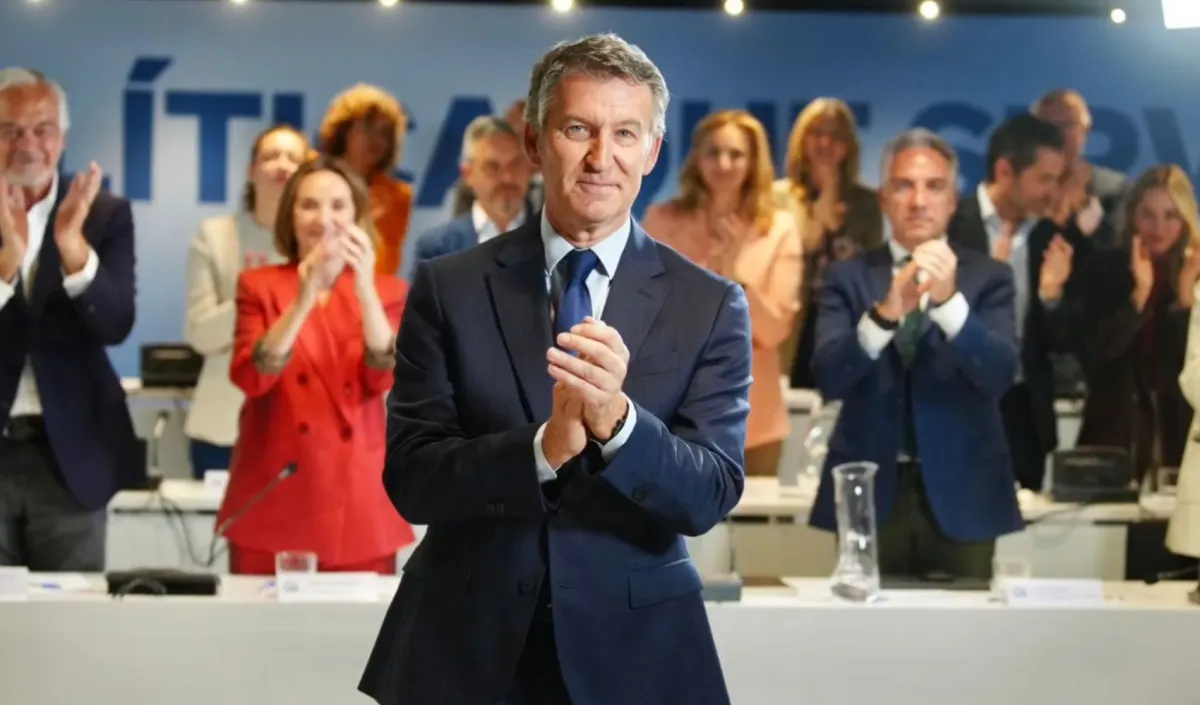 Feijóo asume el pacto con Vox y va a por todas: desalojar a Sánchez aunque el PSOE gane el 29-N
