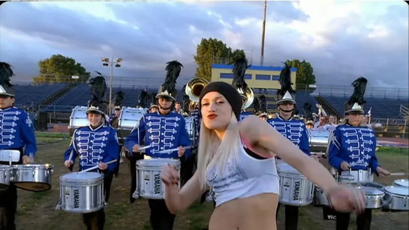 La razón por la que un insulto convirtió a Gwen Stefani en reina del pop con Hollaback Girl