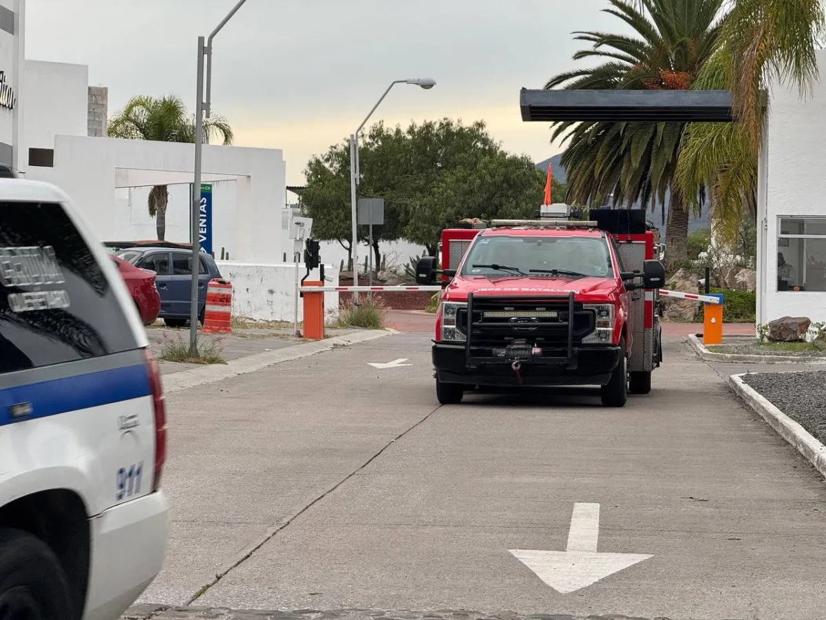 Muere niño de nueve años tras ahogarse en alberca de un fraccionamiento en Juriquilla