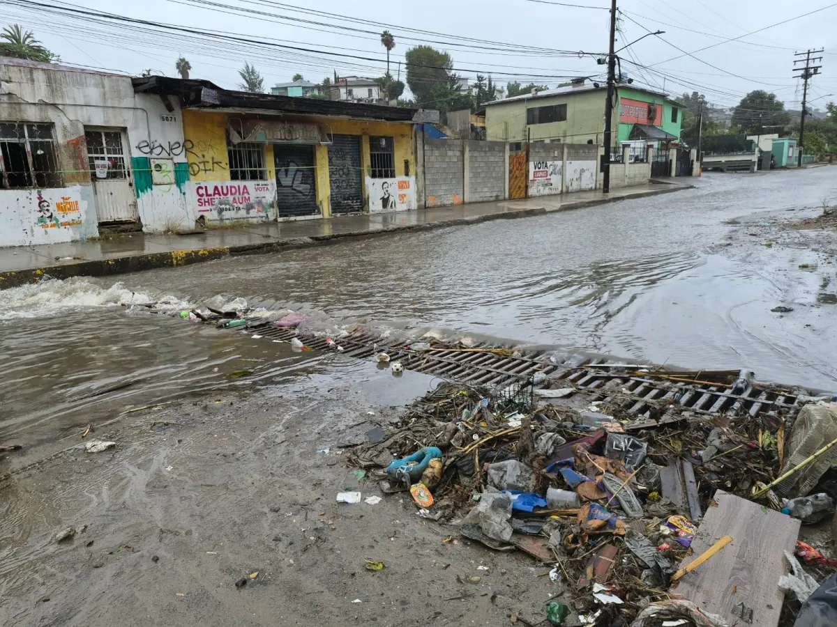 Sancionará a quienes arrojen basura en pluviales y desarenadores en Tijuana