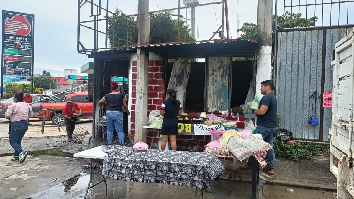 Se incendia negocio de venta de bolillos rellenos en Ometepec