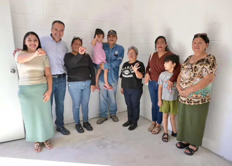 Astiazarán entrega cuartos adicionales para ampliar viviendas de familias de El Ranchito; el programa municipal suma 159 hogares beneficiados en Hermosillo en cuatro años