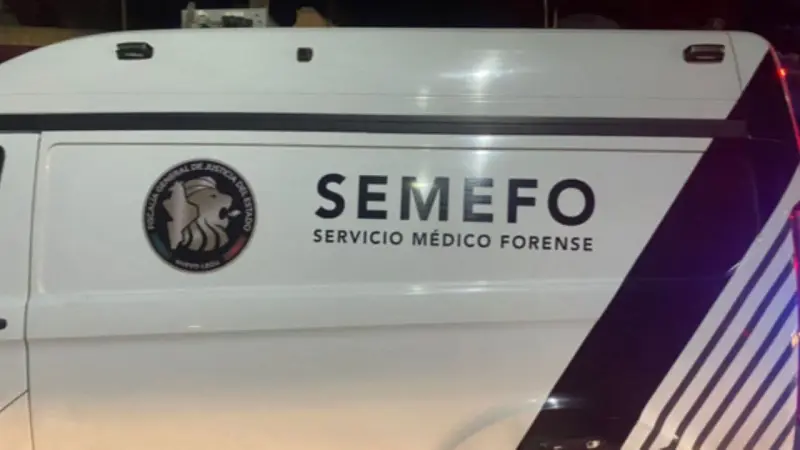 Localizan a hombre sin vida dentro de canalón en Monterrey