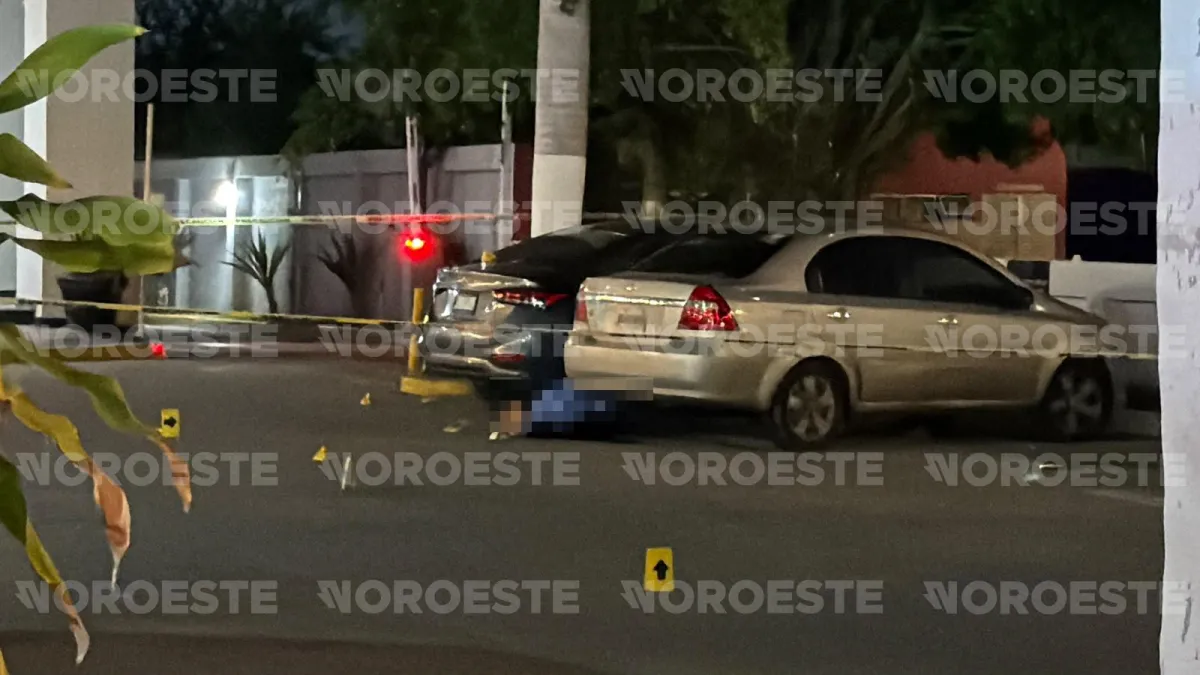 Asesinan a hombre en estacionamiento de plaza comercial de La Marina Mazatlán