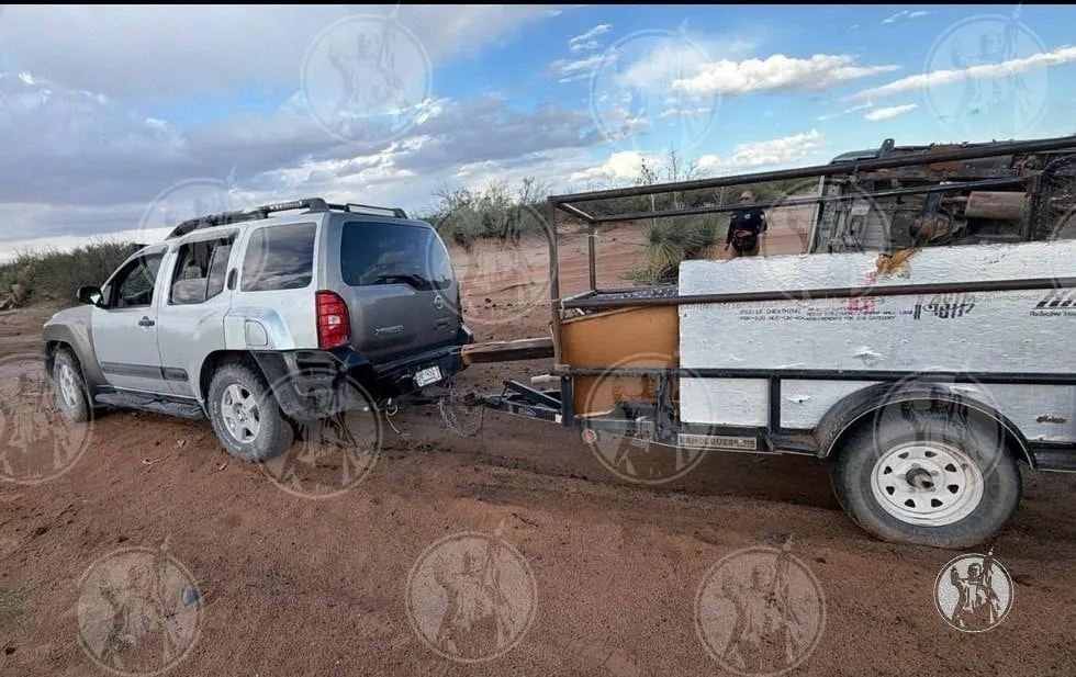 Hallan a dos ejecutados dentro de camioneta en los límites de Juárez y Ascensión