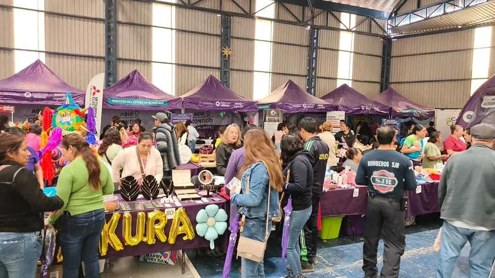 Feria en San Juan del Río ofrece venta y capacitación a mujeres