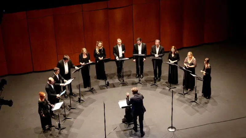 Les Métaboles crean puente sonoro con esculturas vocales