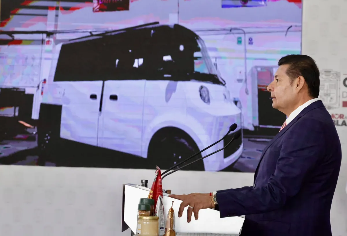 Ofrece el Gobierno de Puebla 100 mil becas en tecnología e IA