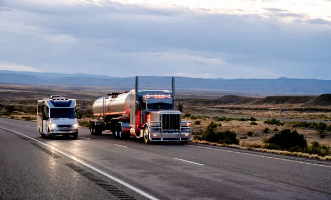 Transportistas de Hidalgo anuncian paro nacional ante falta de respuestas a sus demandas 