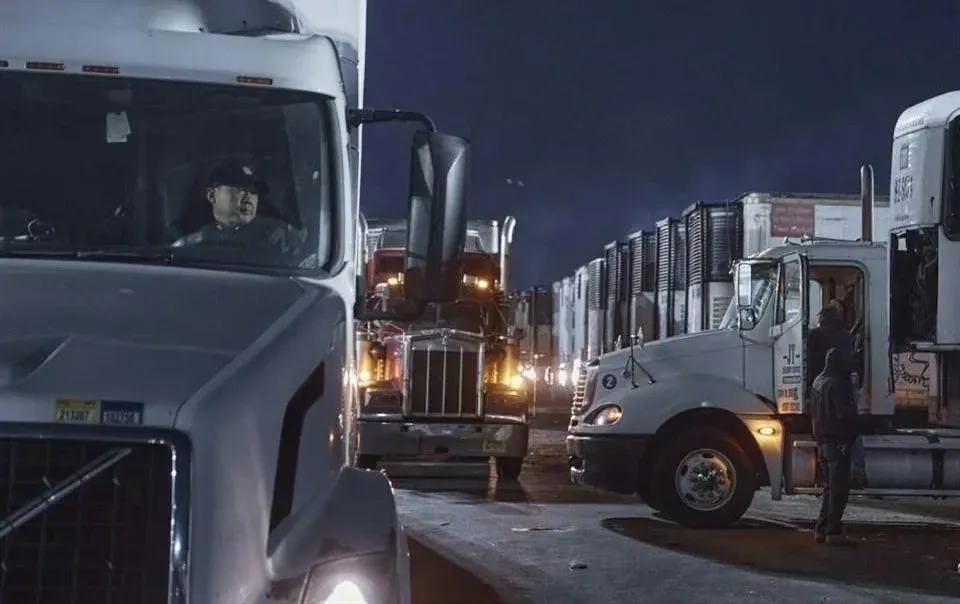 Anuncian transportistas paro indefinido