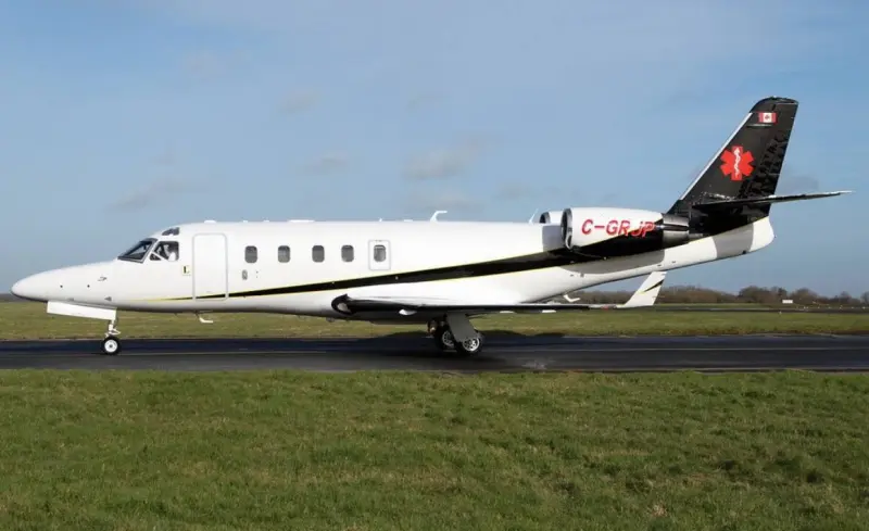 Identifican a 6 ocupantes de avión médico caído en Massachusetts