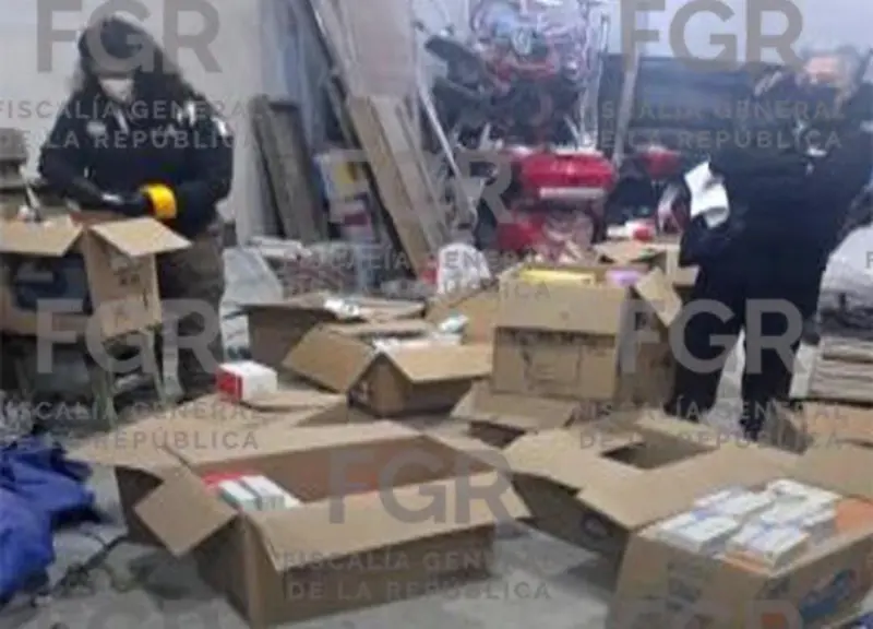 Decomisa FGR armas, medicamento y un auto de lujo en Valle de Chalco