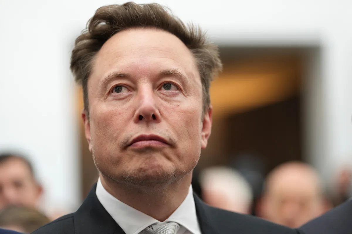 Elon Musk dice que Ucrania infringió las reglas de Starlink