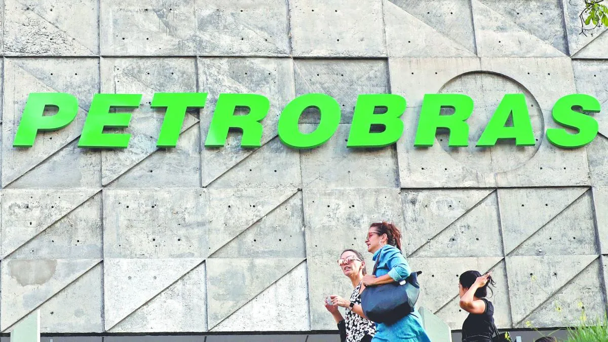 Caída de acciones tras victoria de Lula es especulativa: Jefa de Petrobras