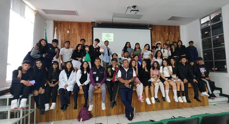 Enfrentan docentes nuevos retos ante IA y cambios demográficos
