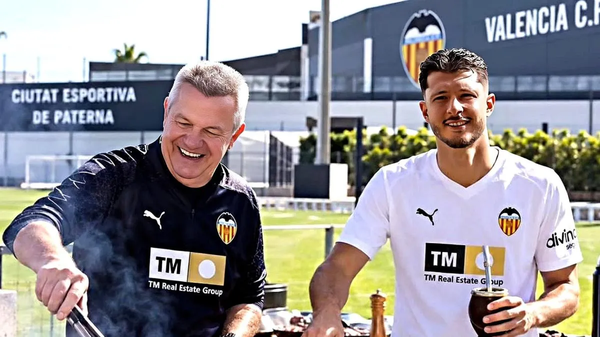 Javier Aguirre y Guido Rodríguez impulsan la unión en el Valencia con un asado