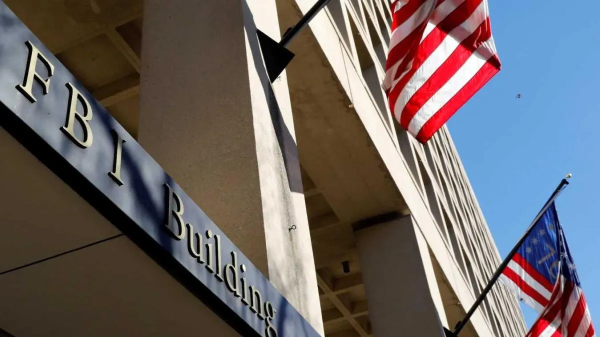 Exagentes del FBI enfrentan cargos por el caso de la computadora de Hunter Biden